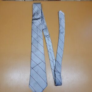 Manhattan by Liberty 100 Silk Striped Silver Red Mens Neck Tie